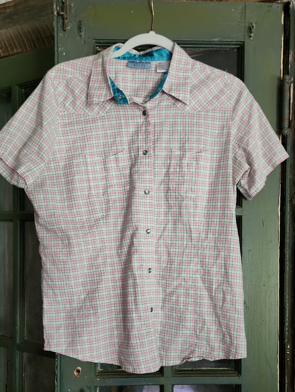 Wrangler Pink and White Plaid Short-Sleeve Button-Down Shirt